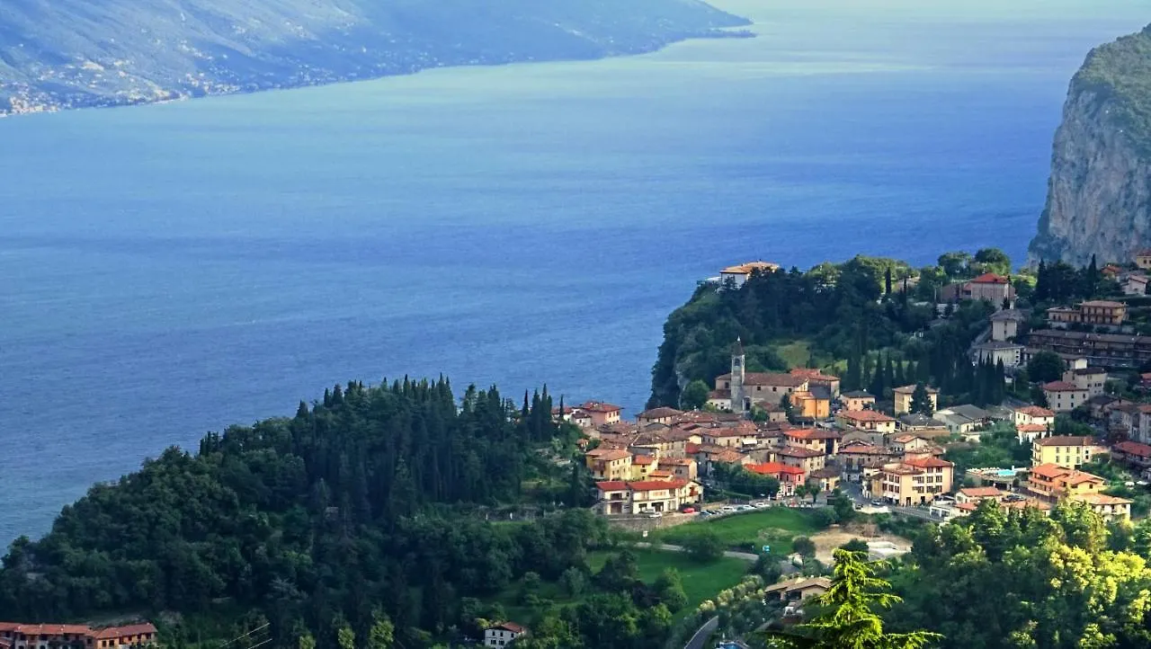 Teresa Campi Apartments Lake View By Gardadomusmea Tremosine